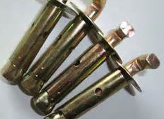 安裝一臺電熱水器需要用到幾個螺釘？