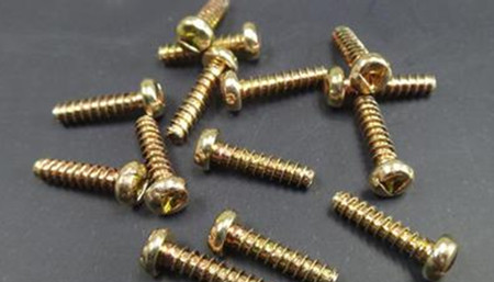 三角牙自攻螺釘和普通自攻螺釘?shù)膮^(qū)別