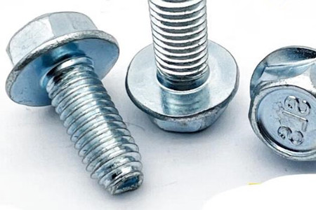 做好三角螺釘清洗和檢查工作，讓工件更堅固！